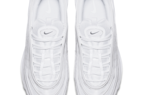 Mesh and synthetic upper