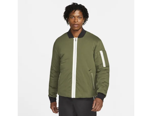 Nike Sportswear Style Essentials+ Green