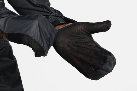Built-in gloves