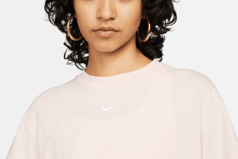 Swoosh logo