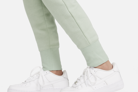 Sportswear look