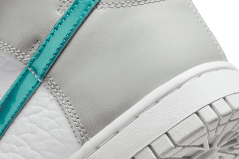 High-top collar